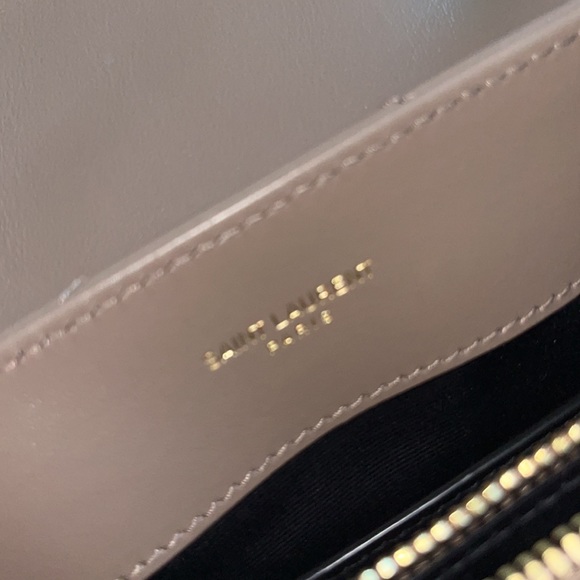 Ysl mini LouLou with chain taupe puffer crossbody bag - Picture 9 of 16